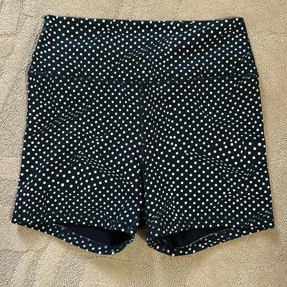 Fleo shorts - Picture 1 of 3